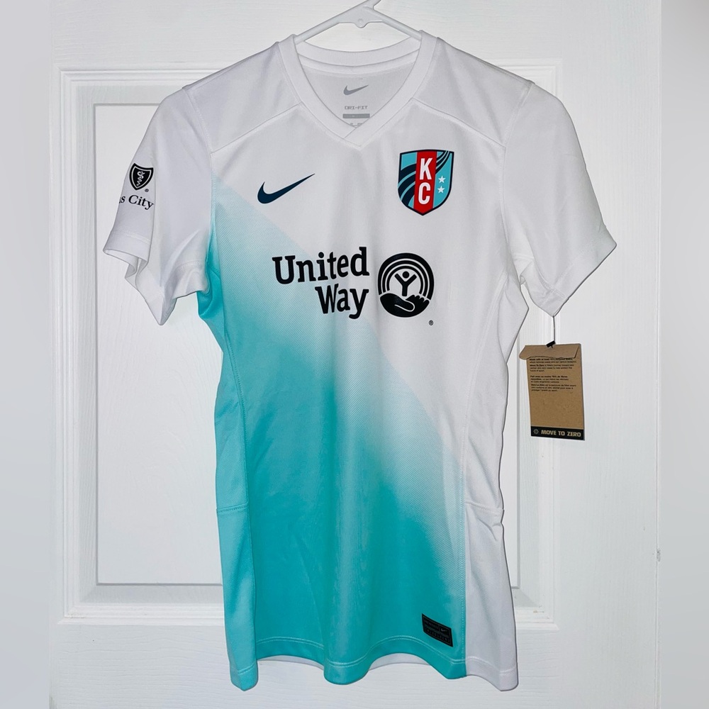 Nike Replica Soccer Jersey (XS)